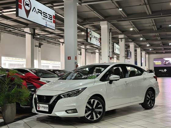 NISSAN VERSA 1.6 16V FLEX EXCLUSIVE XTRONIC NISSAN VERSA 1.6 16V FLEX EXCLUSIVE XTRONIC